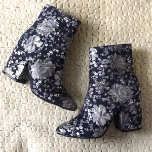 ( SOLD) Denim metallic sliver & white ankle boots